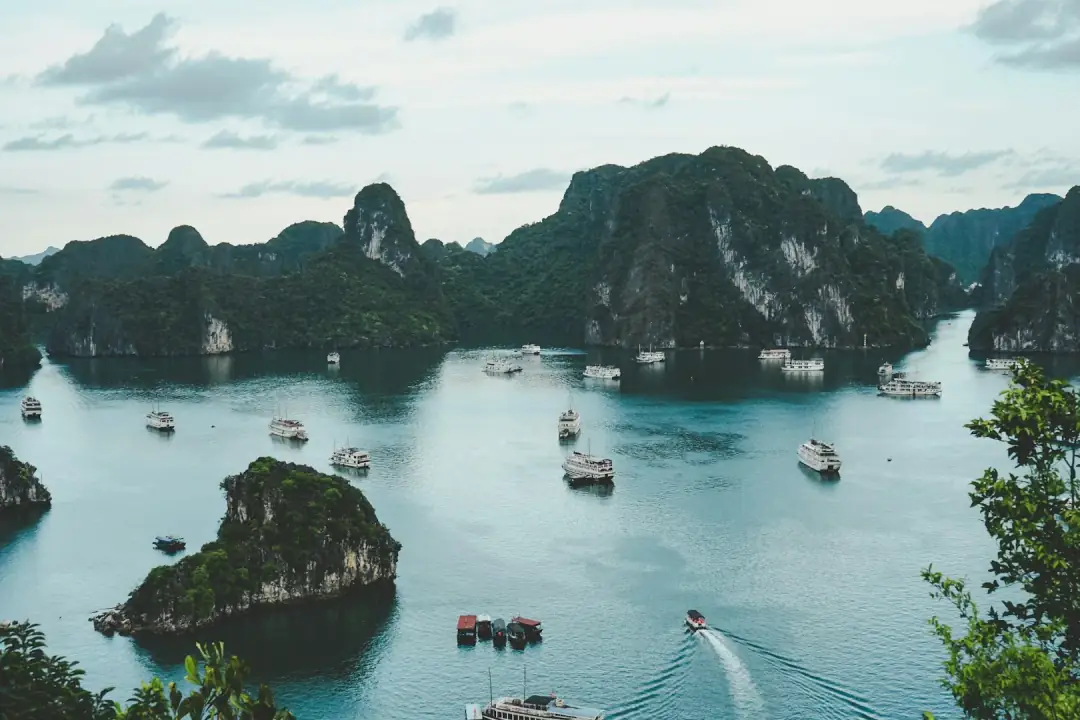 Halong Bay i Vietnam