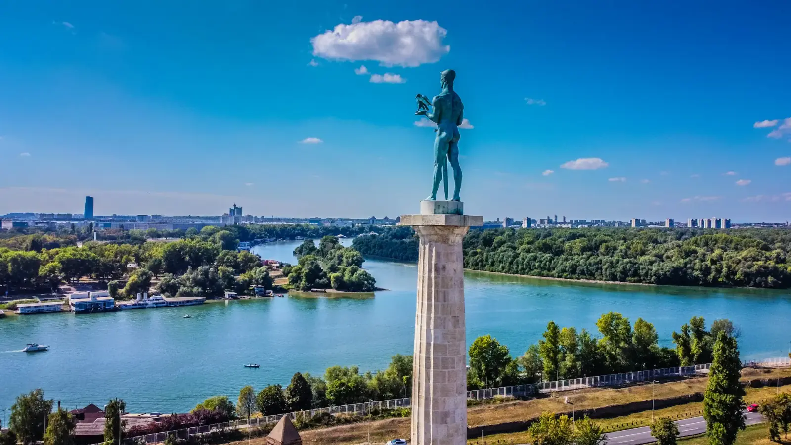 Pobednik-statyn på Kalemegdan i Belgrad, Serbien Pobednik-statyn på Kalemegdan i Belgrad, Serbien