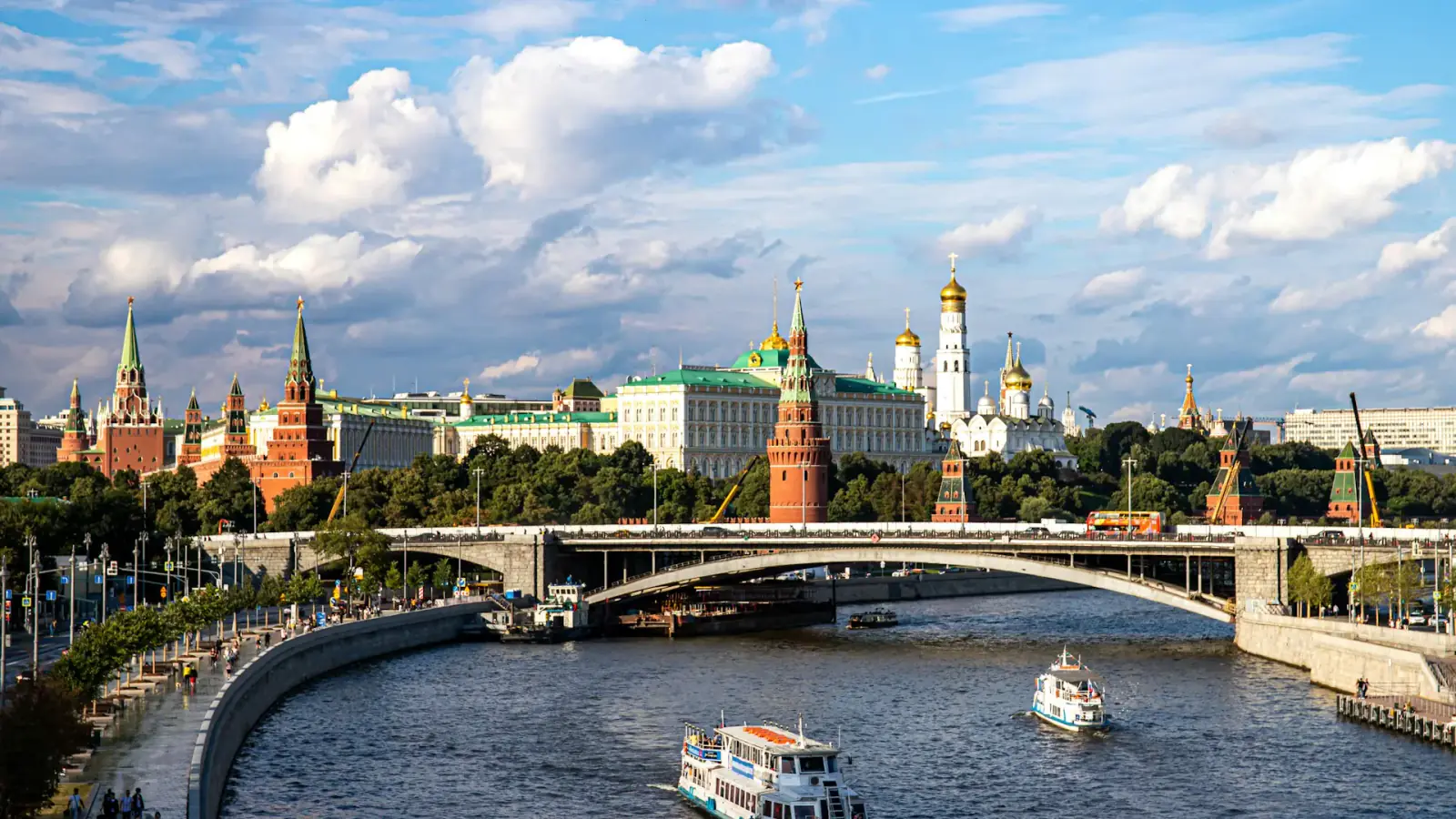 Moskvas Kreml vid Moskvafloden, Ryssland Moskvas Kreml vid Moskvafloden, Ryssland