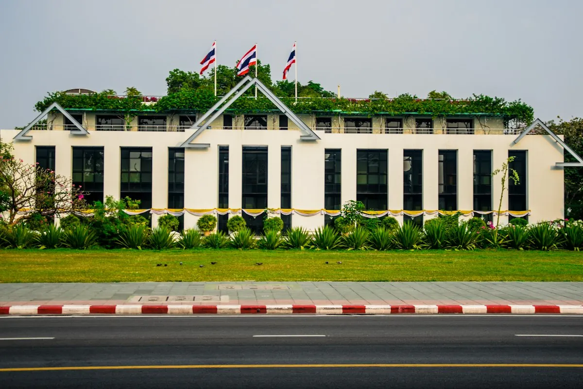 Ambassadlegalisering för Thailand när apostille inte räcker - VIZA.se